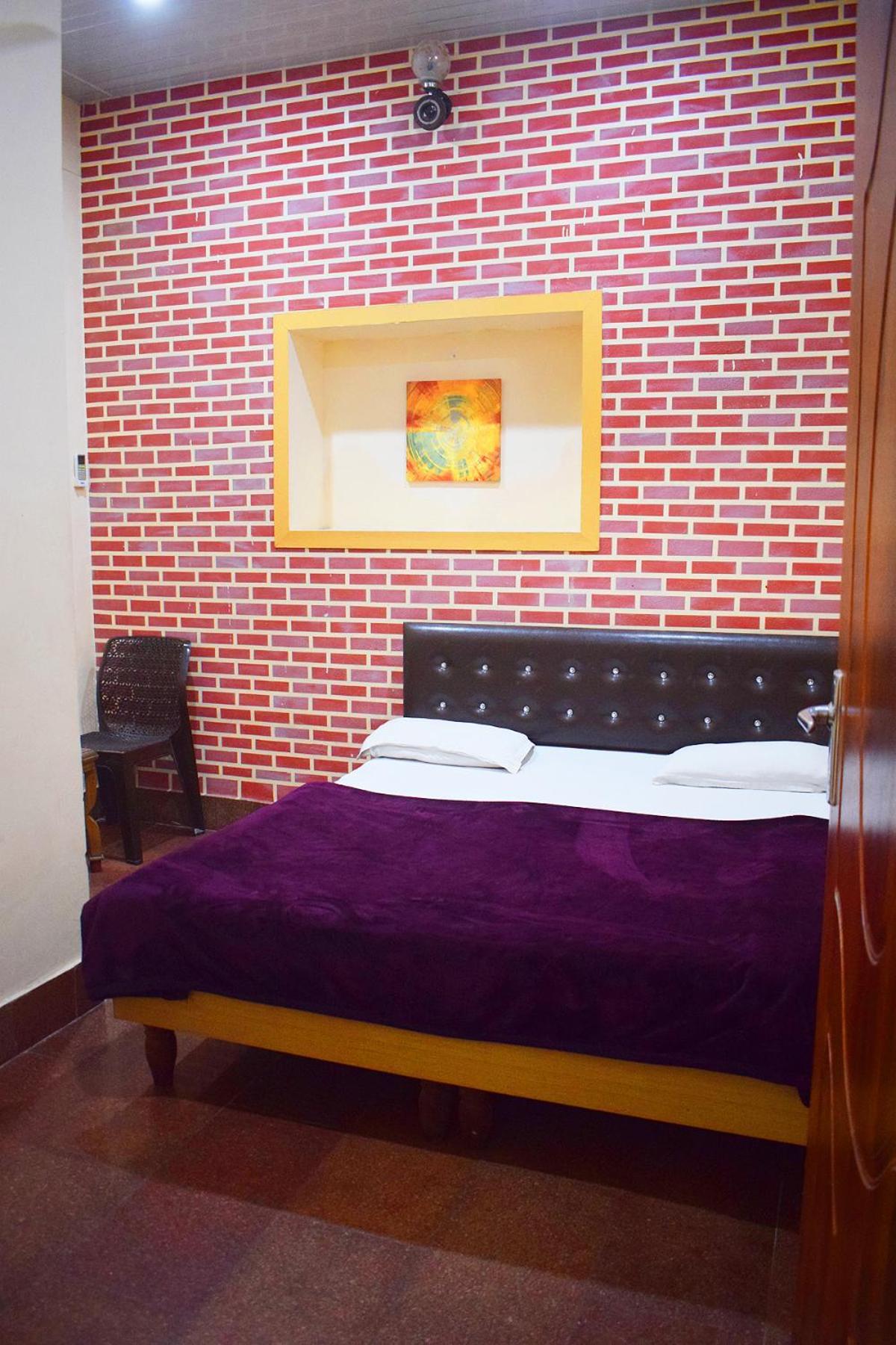 Hotel Golden Haridwar Ngoại thất bức ảnh